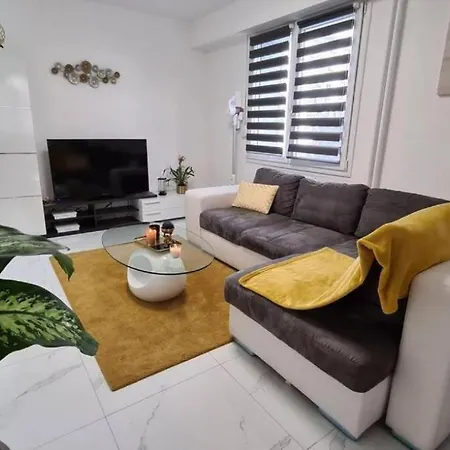 Apartment 2 Schlafzimmer, Whirlpool, Sauna Und Netflix-projektor *