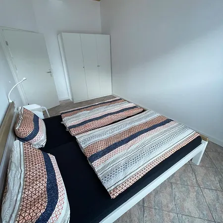2 Schlafzimmer, Whirlpool, Sauna Und Netflix-projektor Garmisch-Partenkirchen